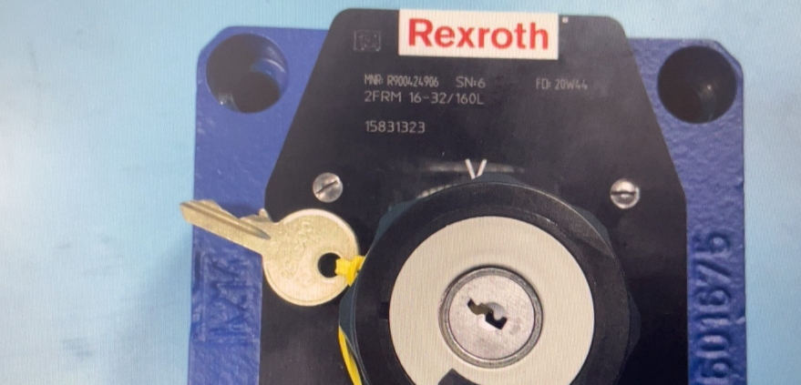 Rexroth R900424906 Flow Control Valve 2FRM16-3X/160L